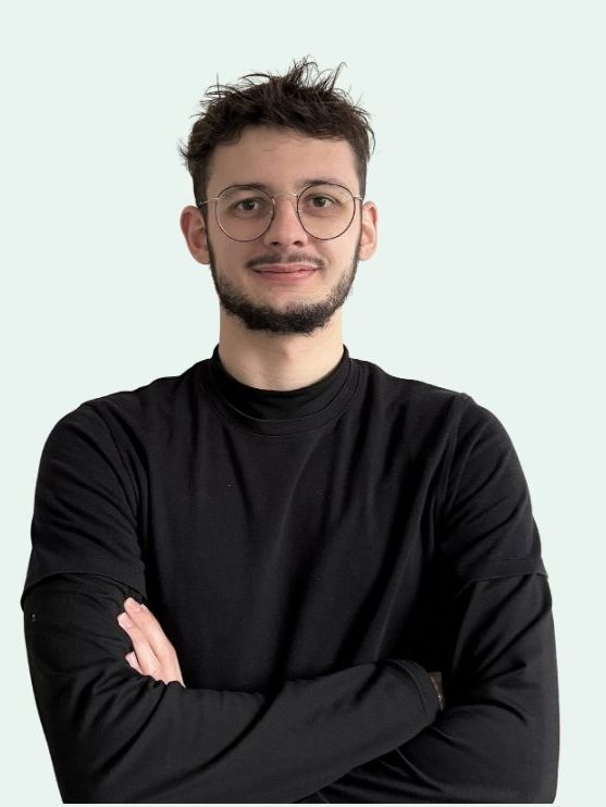 Baptiste Carrère coach sport à Rouen et instructeur PilatesBaptiste Carrère coach sport à Rouen et instructeur Pilates